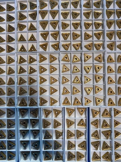 Inserts de fraisage de filetage de tournage CNC à alimentation élevée en carbure de tungstène